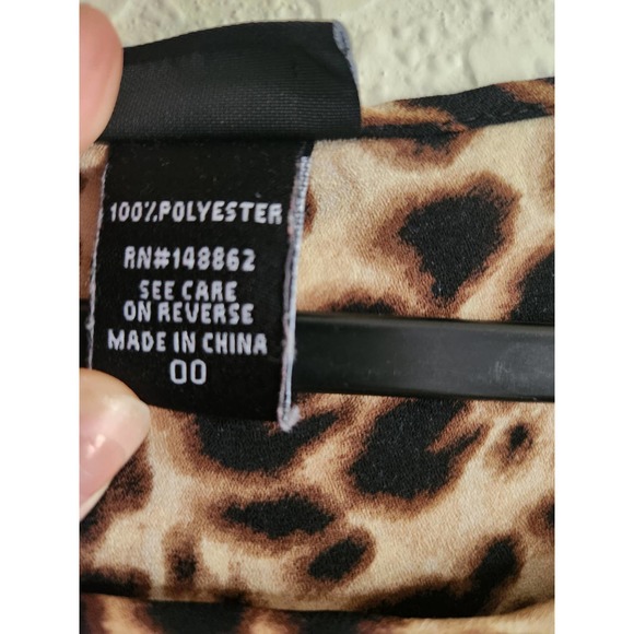 Torrid Leopard Print Long Sleeve Womens Blouse 00 - Picture 6 of 7
